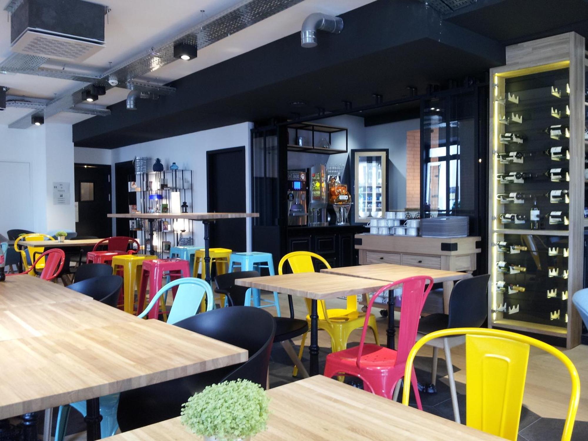 Ibis Styles Dinan Centre Ville Exterior foto