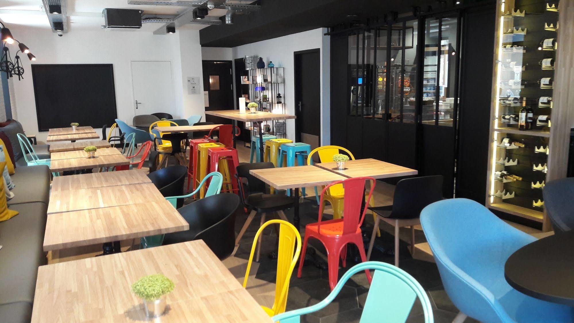 Ibis Styles Dinan Centre Ville Exterior foto