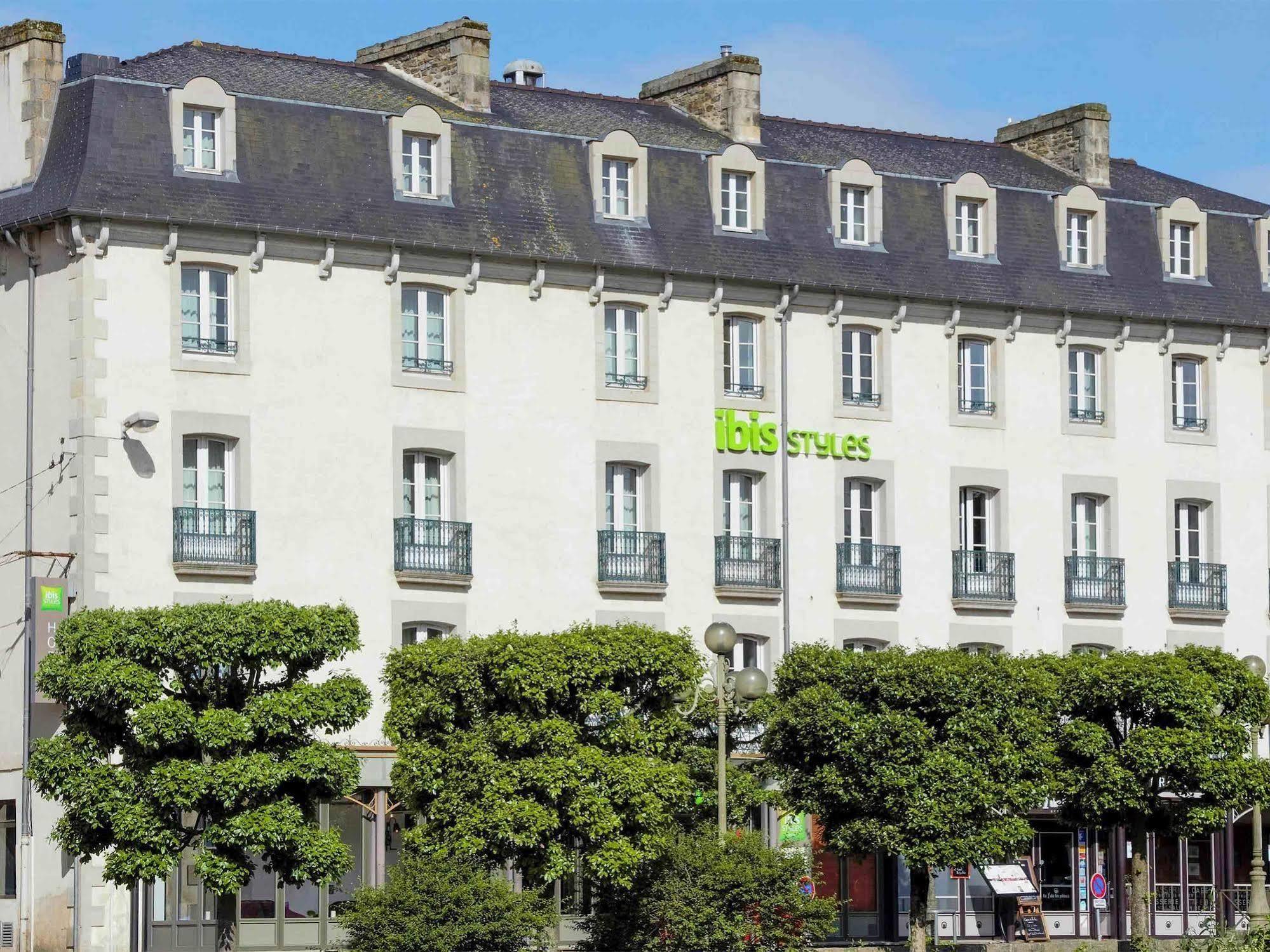 Ibis Styles Dinan Centre Ville Exterior foto