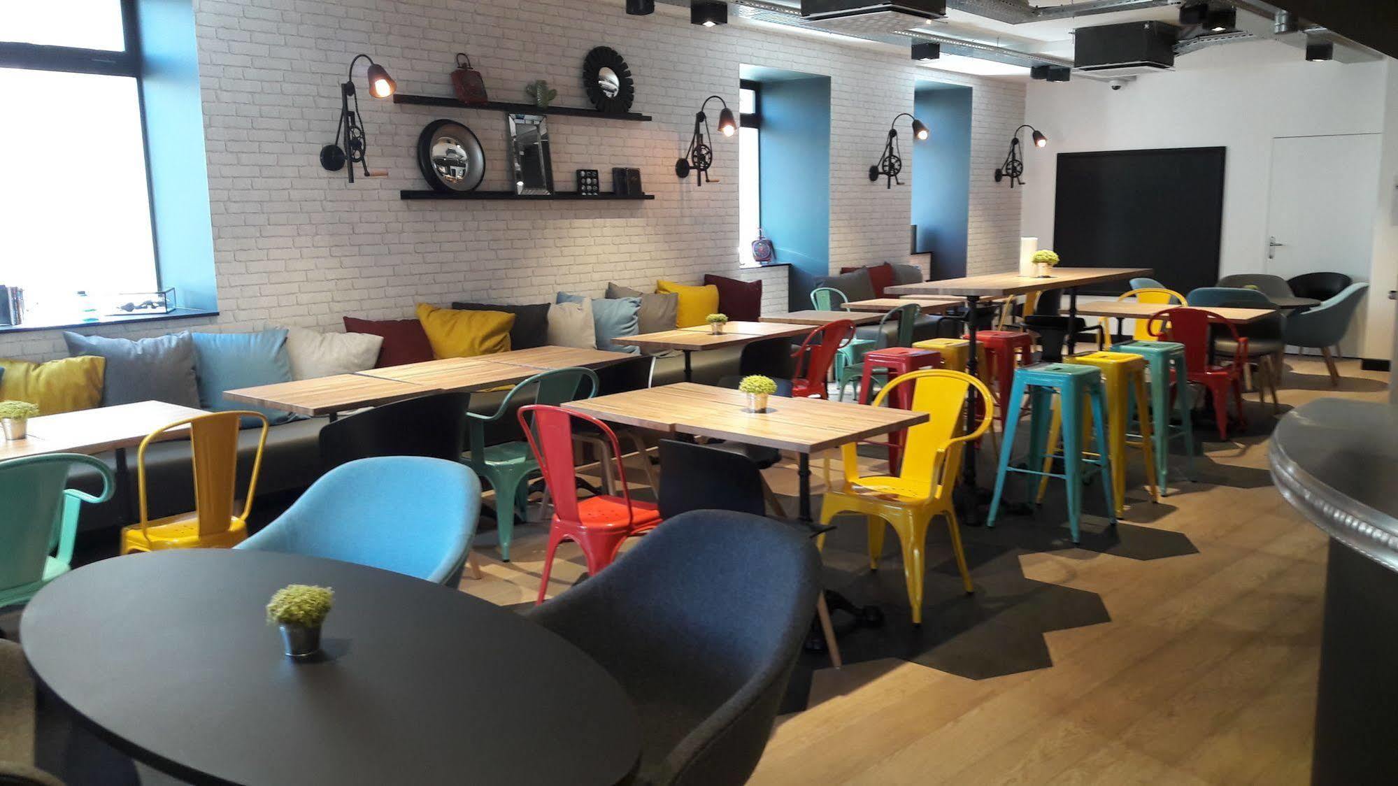 Ibis Styles Dinan Centre Ville Exterior foto